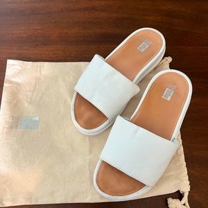 FitFlop size 8 white, limited edition